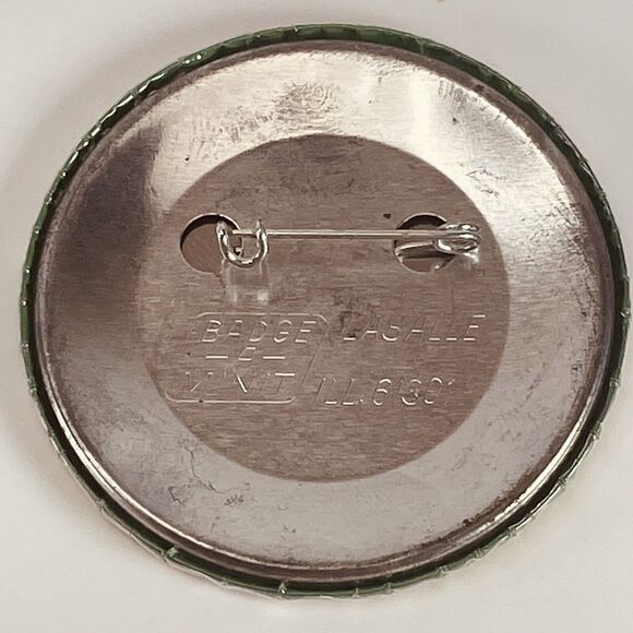 Cushman Motor Works HUSKY Scooter Pin Back Button Lincoln NE Advertising Vintage - Picture 3 of 5